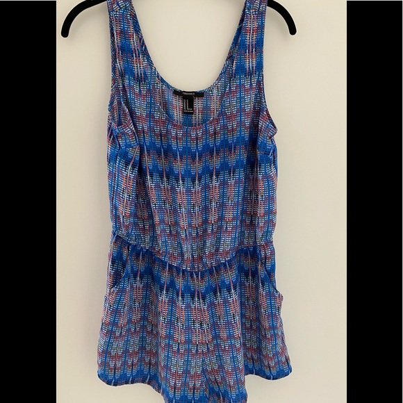 Forever 21 Jumper EUC - size M - short - Picture 3 of 10